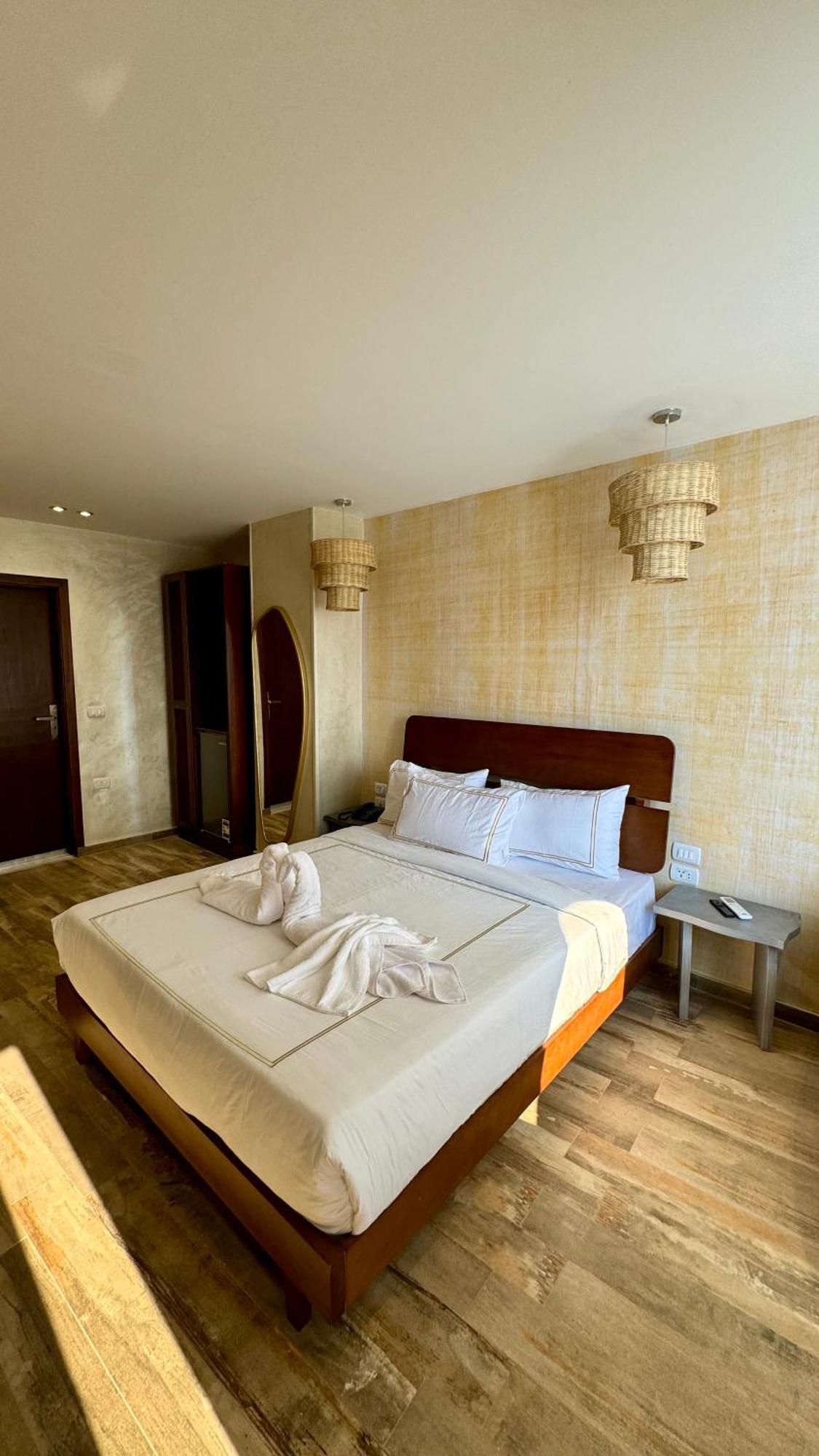 Almas Pyramids Hotel Kafrat al Jabal ภายนอก รูปภาพ